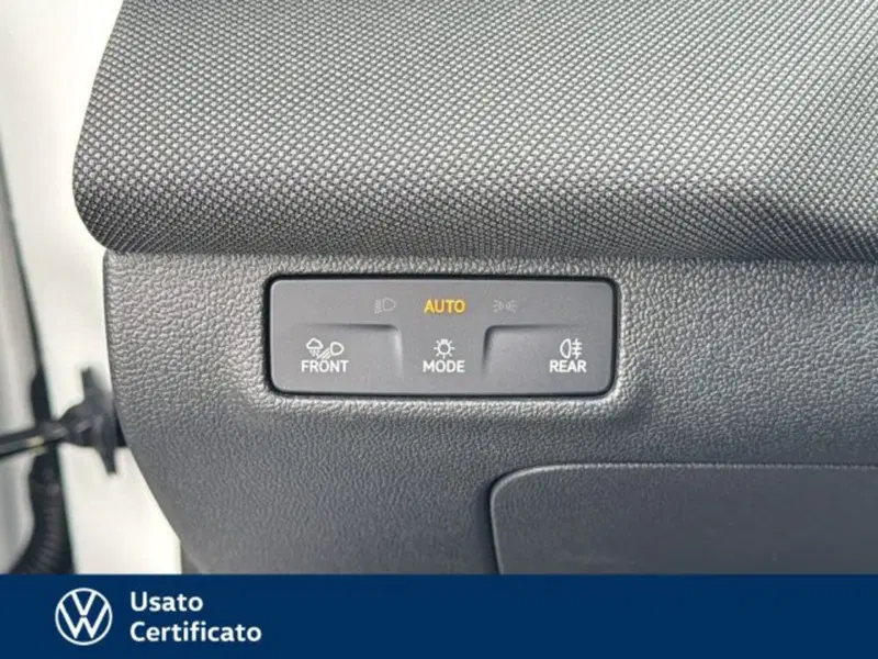 Volkswagen T-Roc nuova a Vicenza (13)