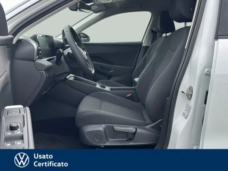 Volkswagen T-Roc nuova a Vicenza (8)