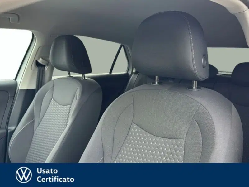 Volkswagen T-Roc nuova a Vicenza (9)