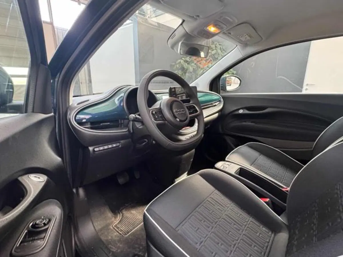 Fiat 500e nuova a Vercelli (11)
