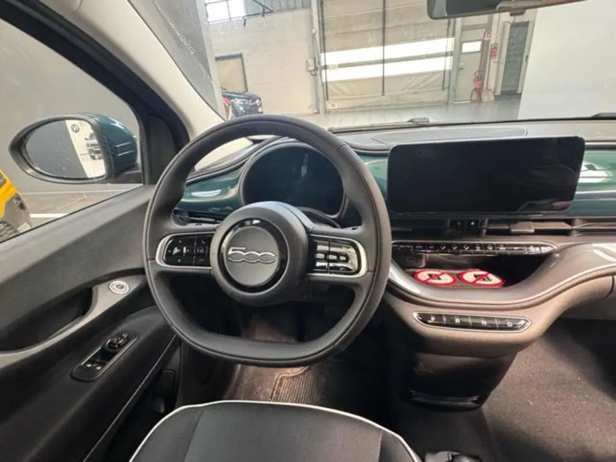 Fiat 500e nuova a Vercelli (12)