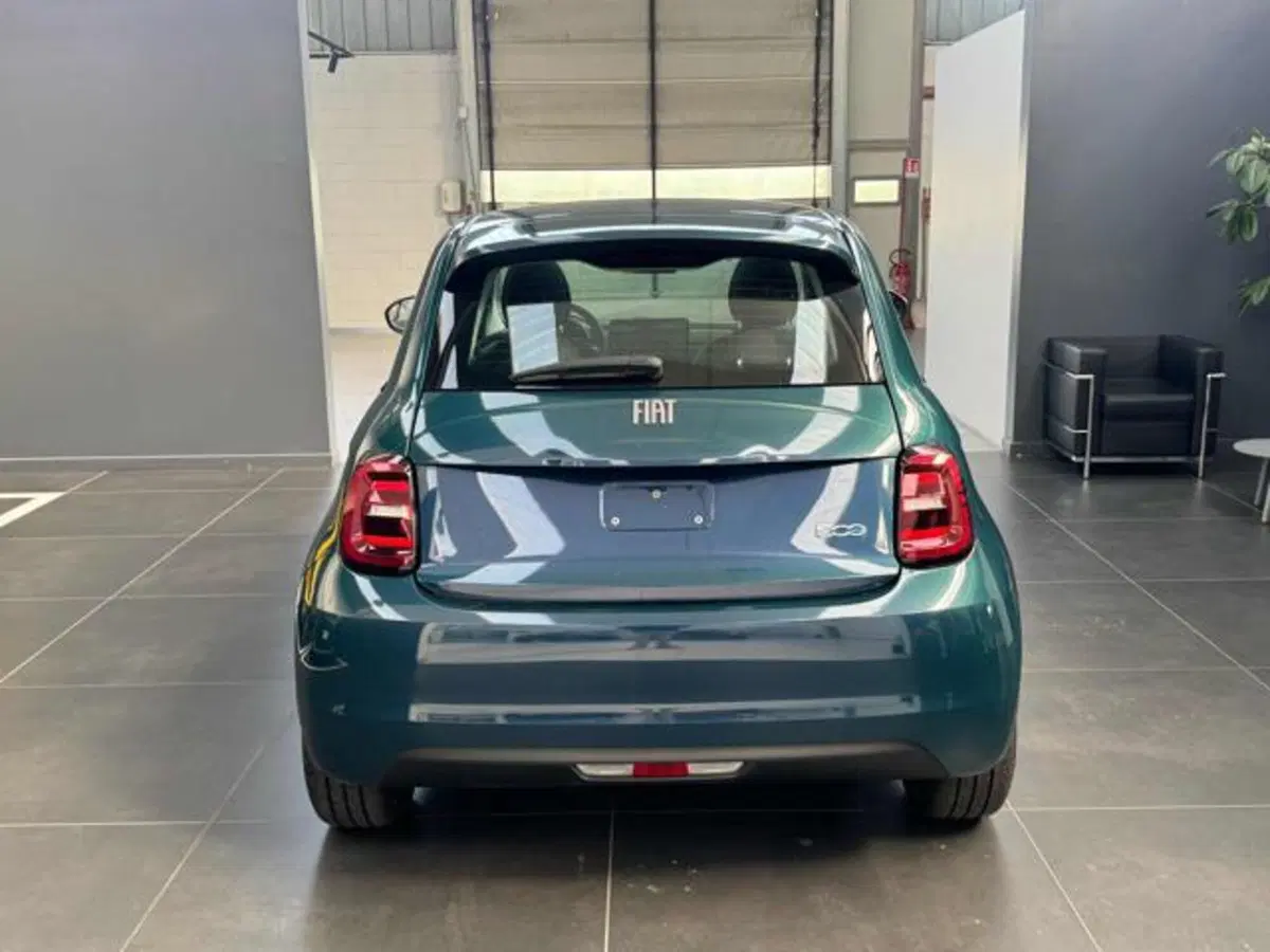 Fiat 500e nuova a Vercelli (6)