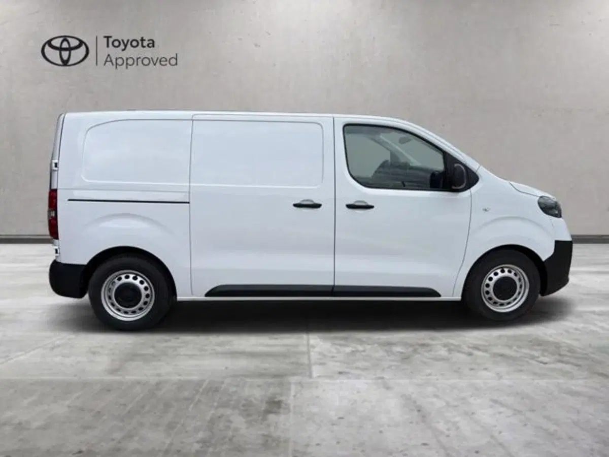 Toyota Proace nuova a Sassari (4)