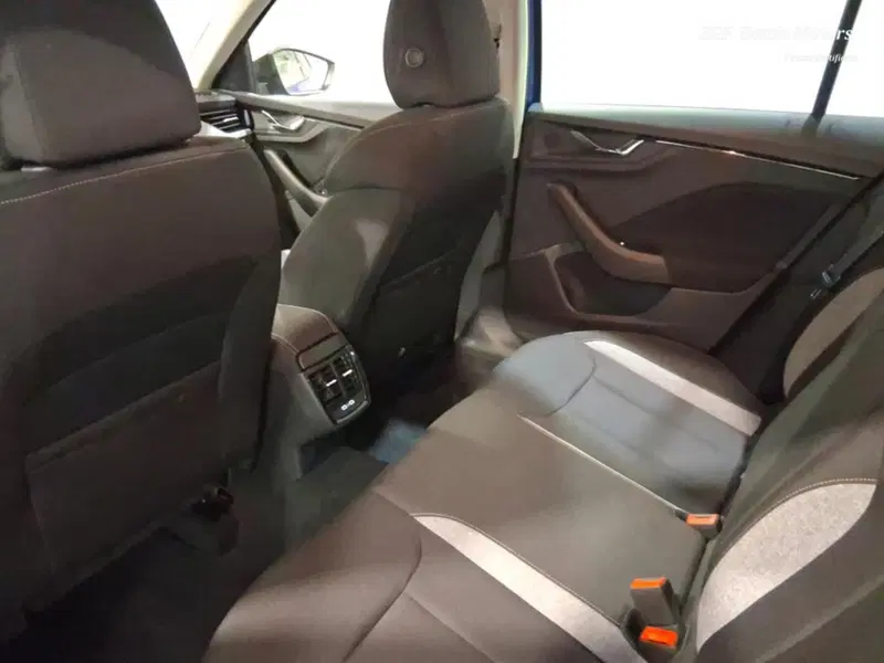 Skoda Kamiq nuova a Padova (14)