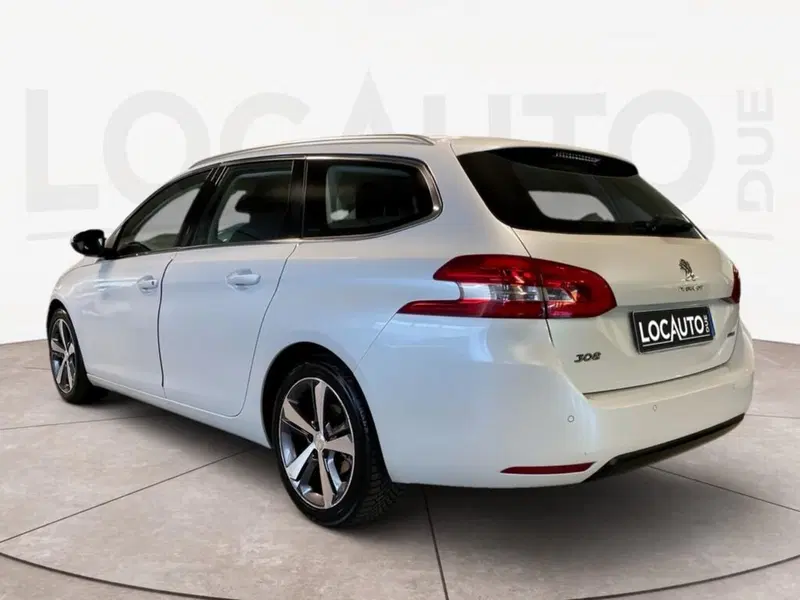 Peugeot 308 SW usata a Torino (4)