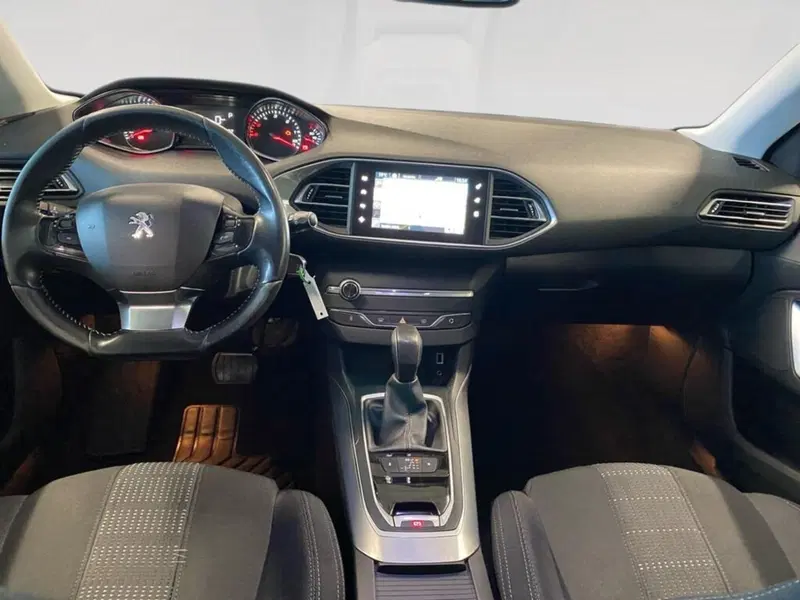 Peugeot 308 SW usata a Torino (5)