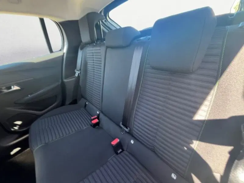 Peugeot 208 usata a Udine (11)