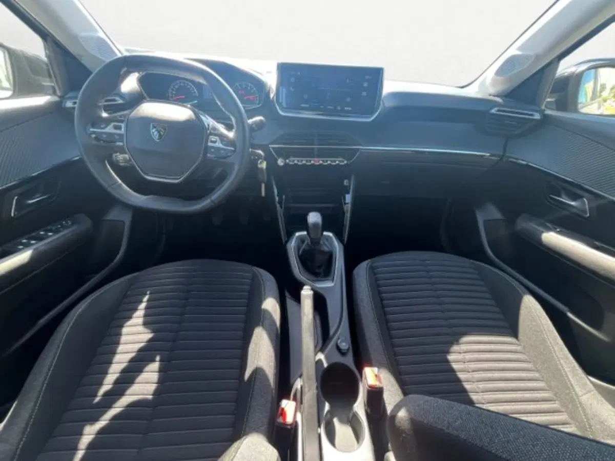 Peugeot 208 usata a Udine (13)