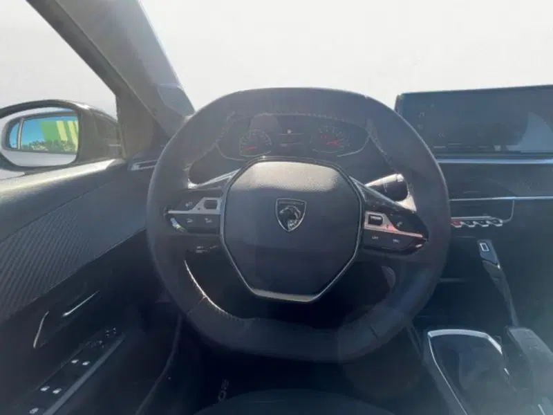 Peugeot 208 usata a Udine (13)