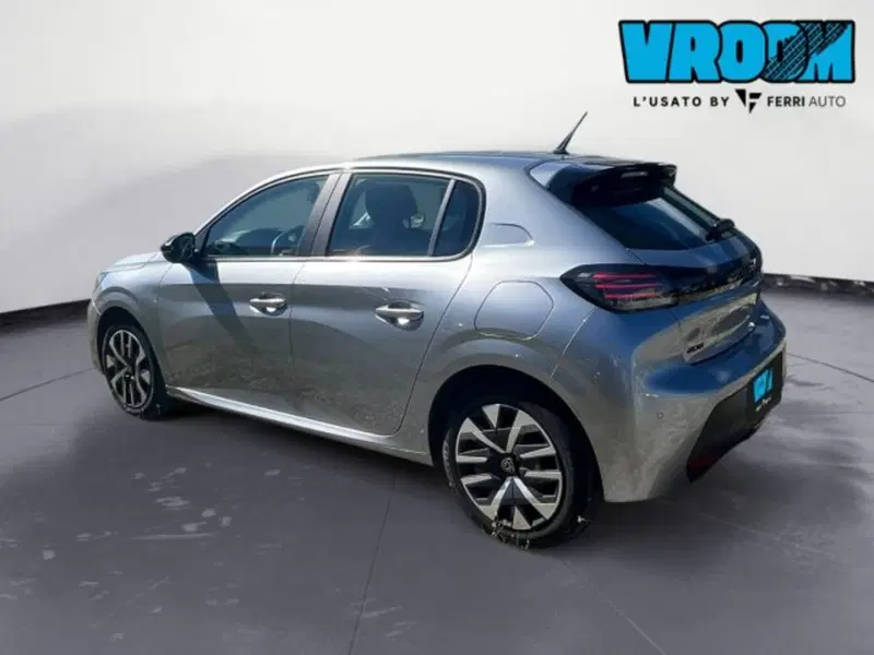 Peugeot 208 usata a Udine (8)
