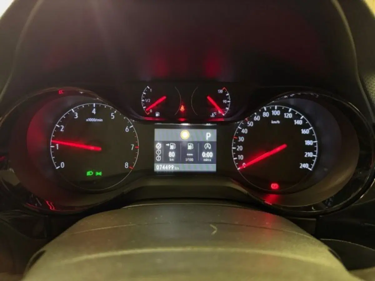 Opel Corsa usata a Udine (12)