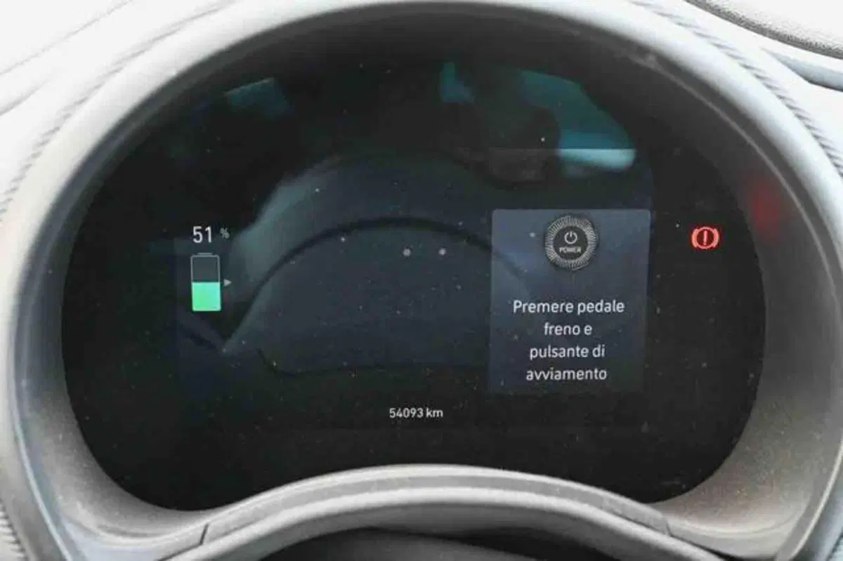 Fiat 500e usata a Torino (11)