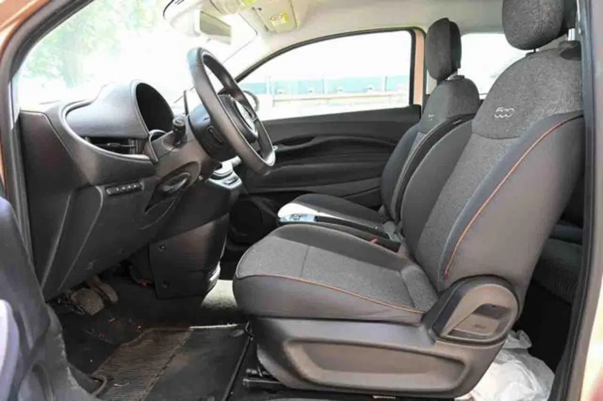 Fiat 500e usata a Torino (8)