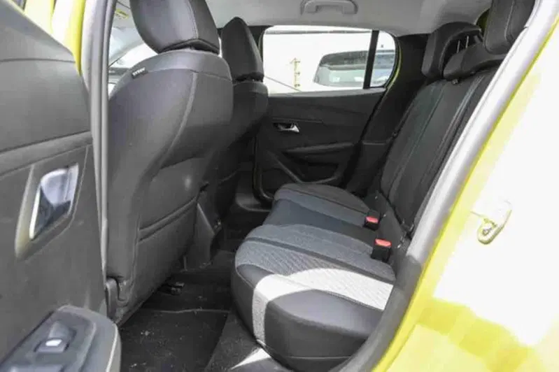Peugeot 208 usata a Torino (10)