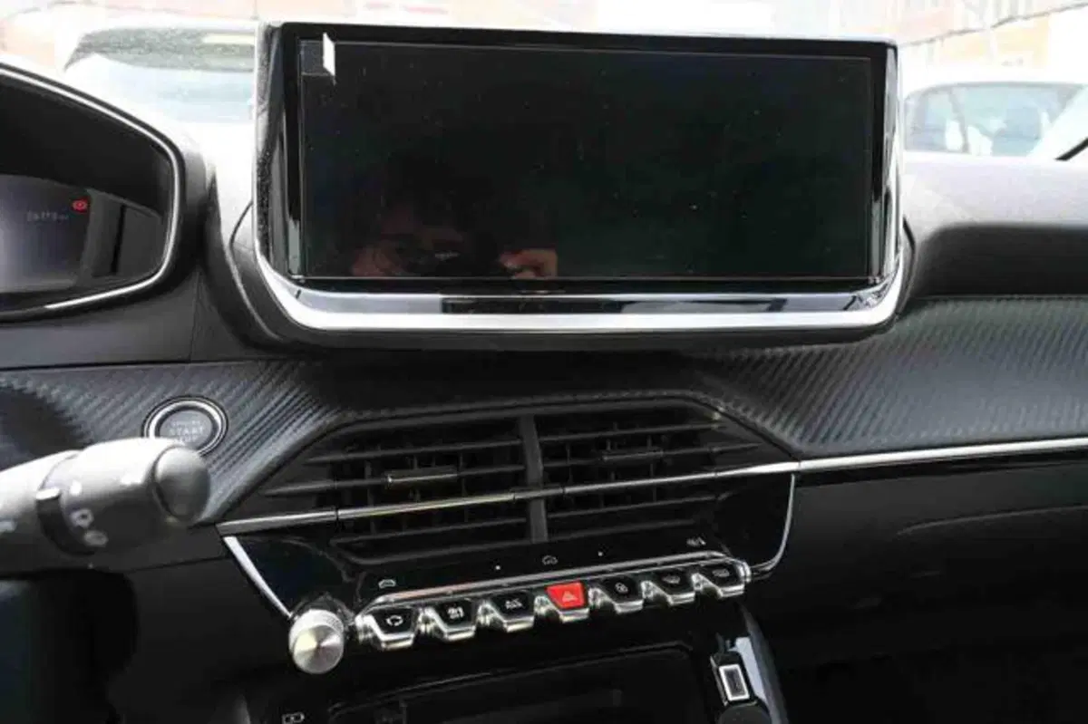 Peugeot 208 usata a Torino (13)