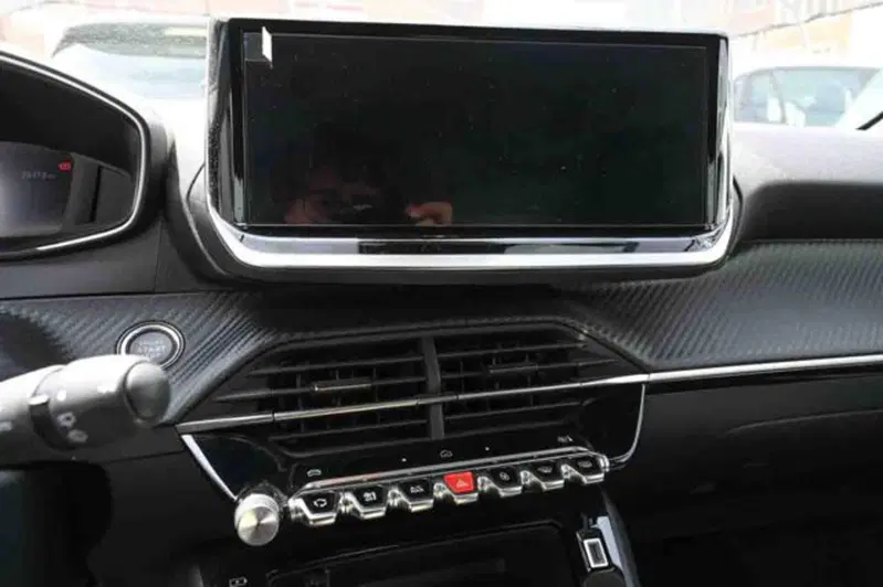 Peugeot 208 usata a Torino (13)