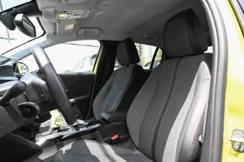 Peugeot 208 usata a Torino (9)