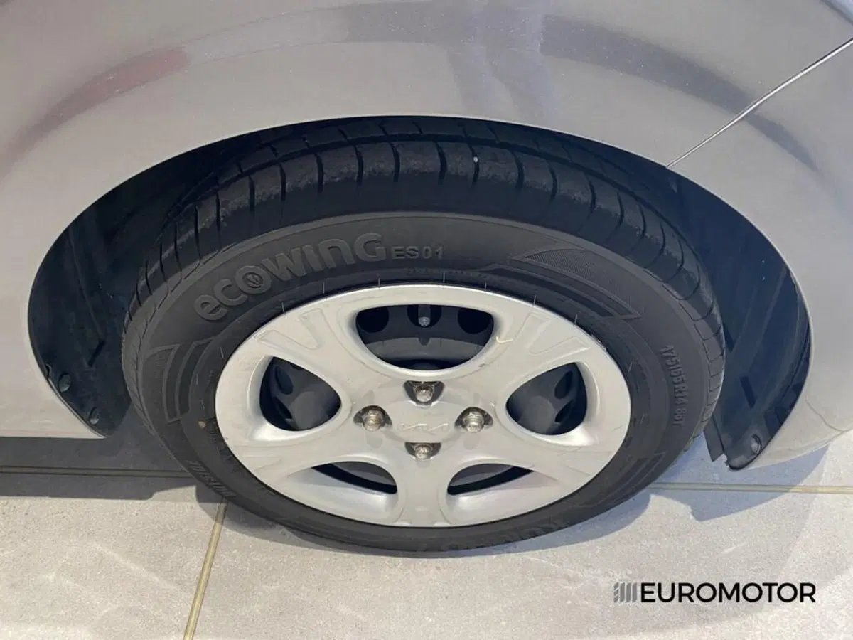 Kia Picanto usata a Bari (4)