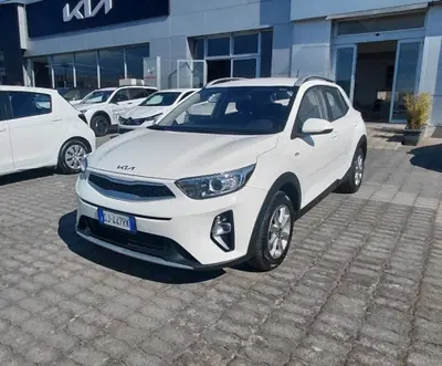 Kia Stonic 1.2 mpi Urban gpl 82cv del 2022 usata a Rende