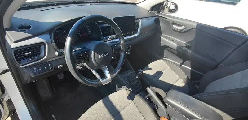 Kia Stonic usata a Cosenza (12)
