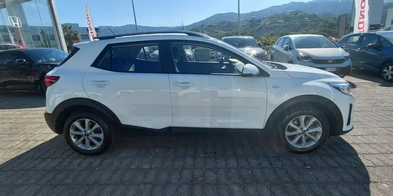 Kia Stonic usata a Cosenza (4)