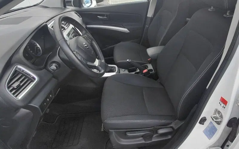 Suzuki S-Cross usata a Cosenza (11)