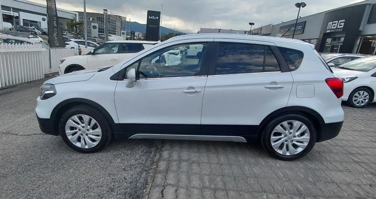 Suzuki S-Cross usata a Cosenza (8)