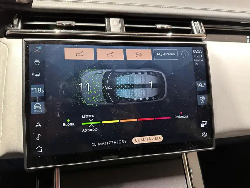 Land Rover Range Rover Velar usata a Varese (10)