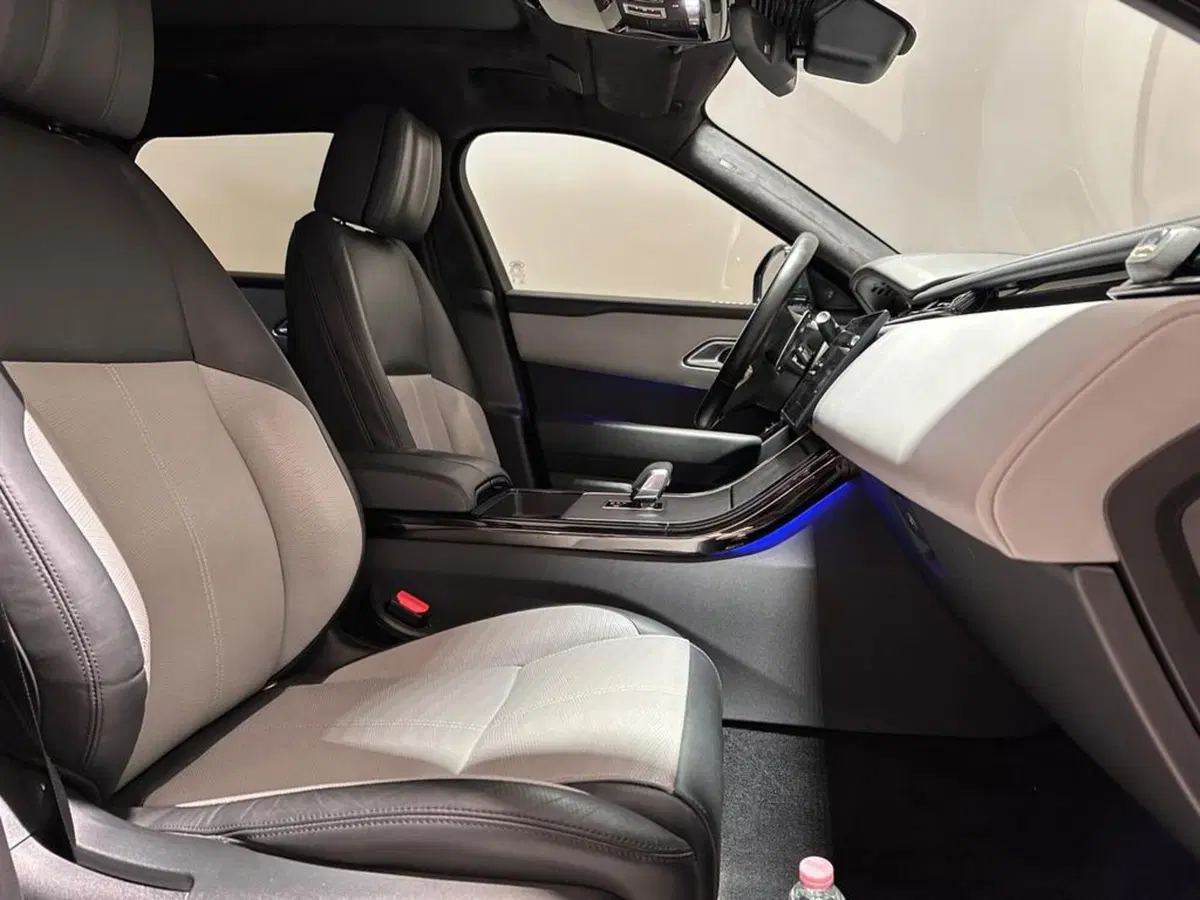 Land Rover Range Rover Velar usata a Varese (3)