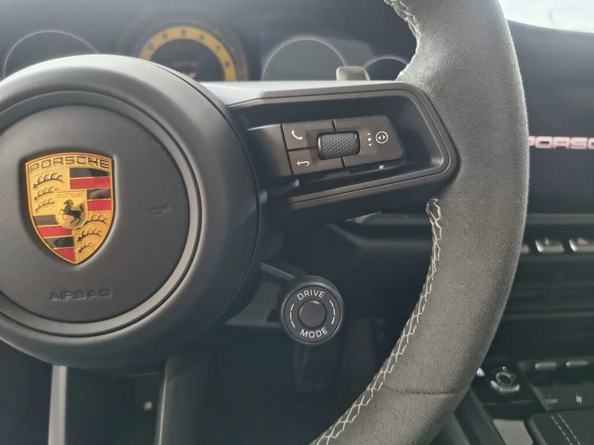 Porsche 911 Coupé nuova a Firenze (11)