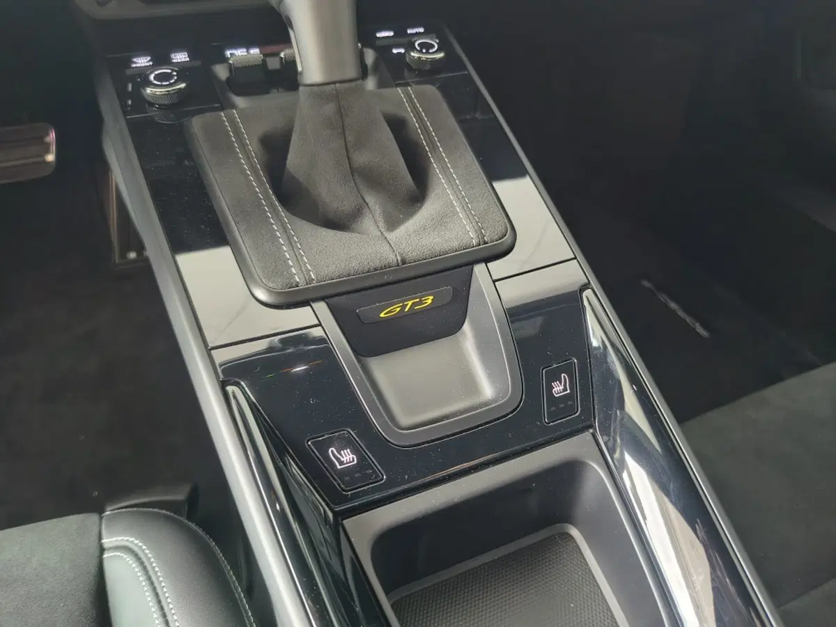 Porsche 911 Coupé nuova a Firenze (12)