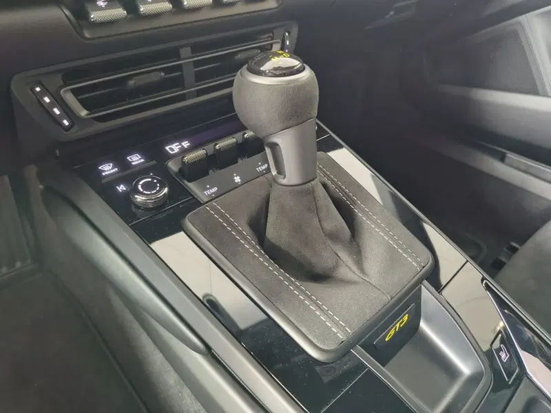Porsche 911 Coupé nuova a Firenze (17)