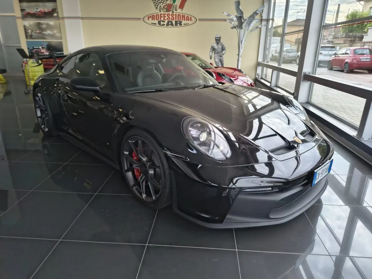 Porsche 911 Coupé nuova a Firenze (2)