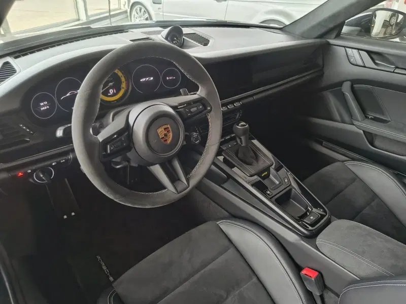 Porsche 911 Coupé nuova a Firenze (9)