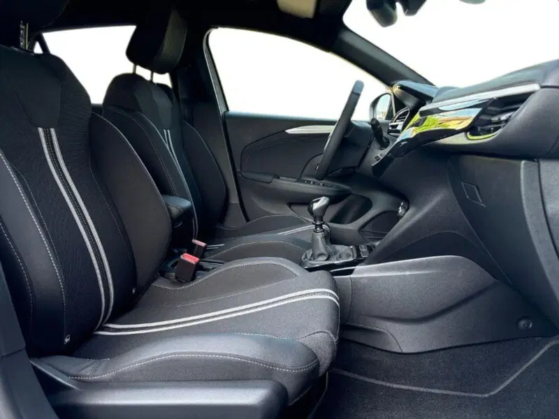Opel Corsa nuova a Lecco (11)