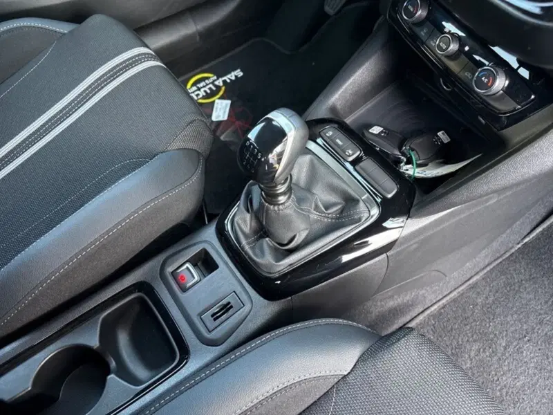Opel Corsa nuova a Lecco (13)