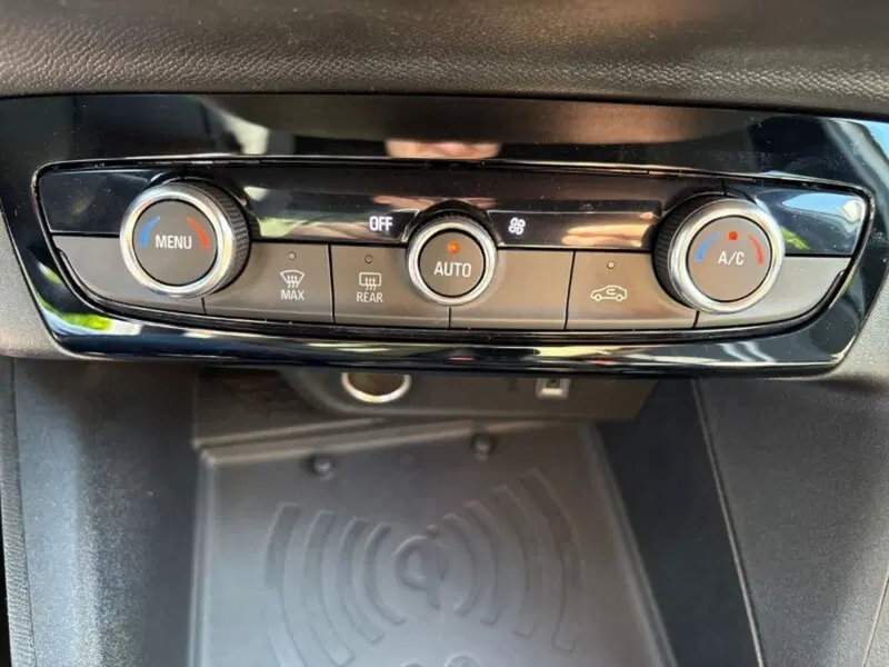 Opel Corsa nuova a Lecco (16)