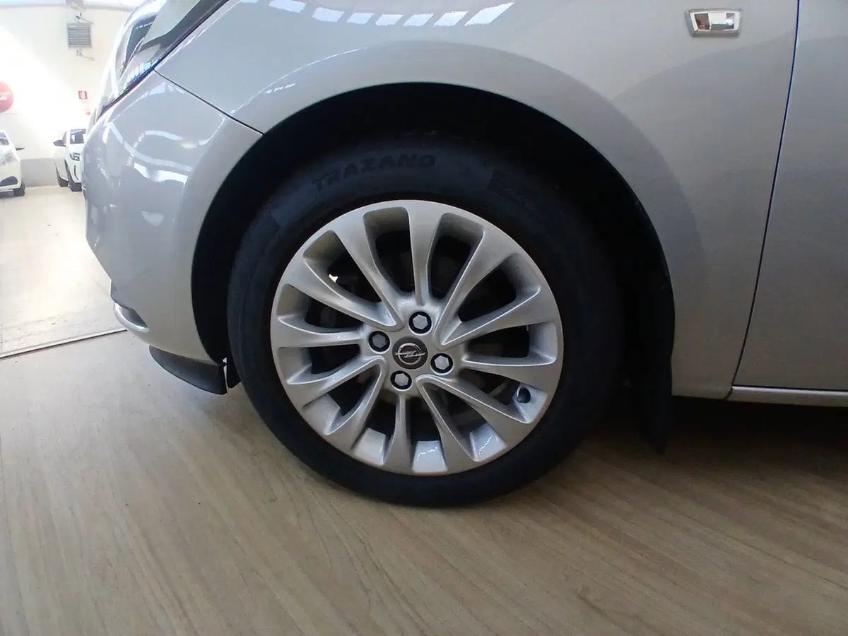 Opel Corsa usata a Lecce (10)