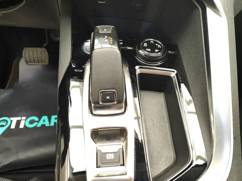 Peugeot 3008 usata a Como (12)