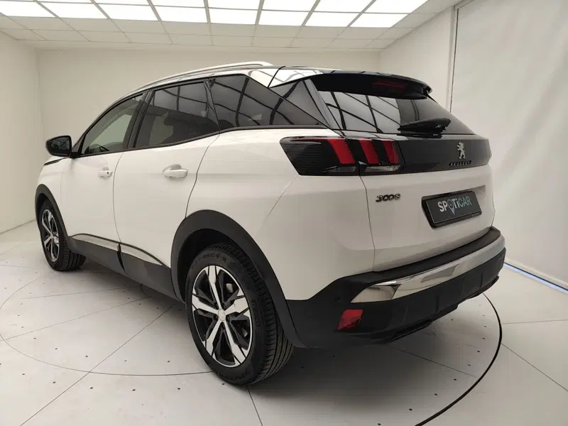 Peugeot 3008 usata a Como (4)