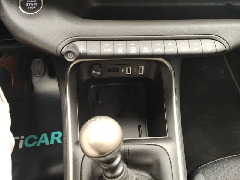 Jeep Avenger usata a Como (16)