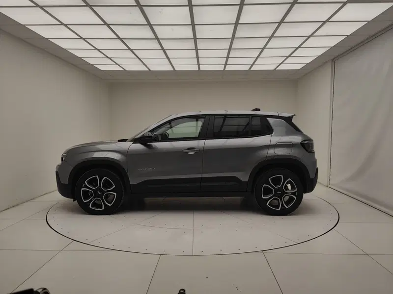Jeep Avenger usata a Como (20)