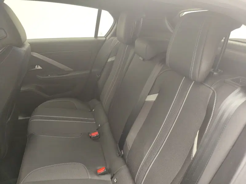 Opel Astra usata a Como (13)