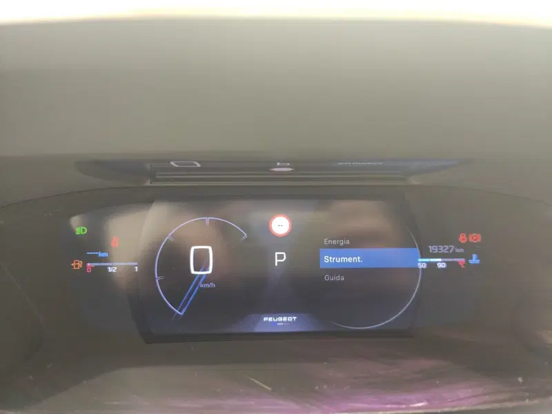 Peugeot 208 usata a Como (8)