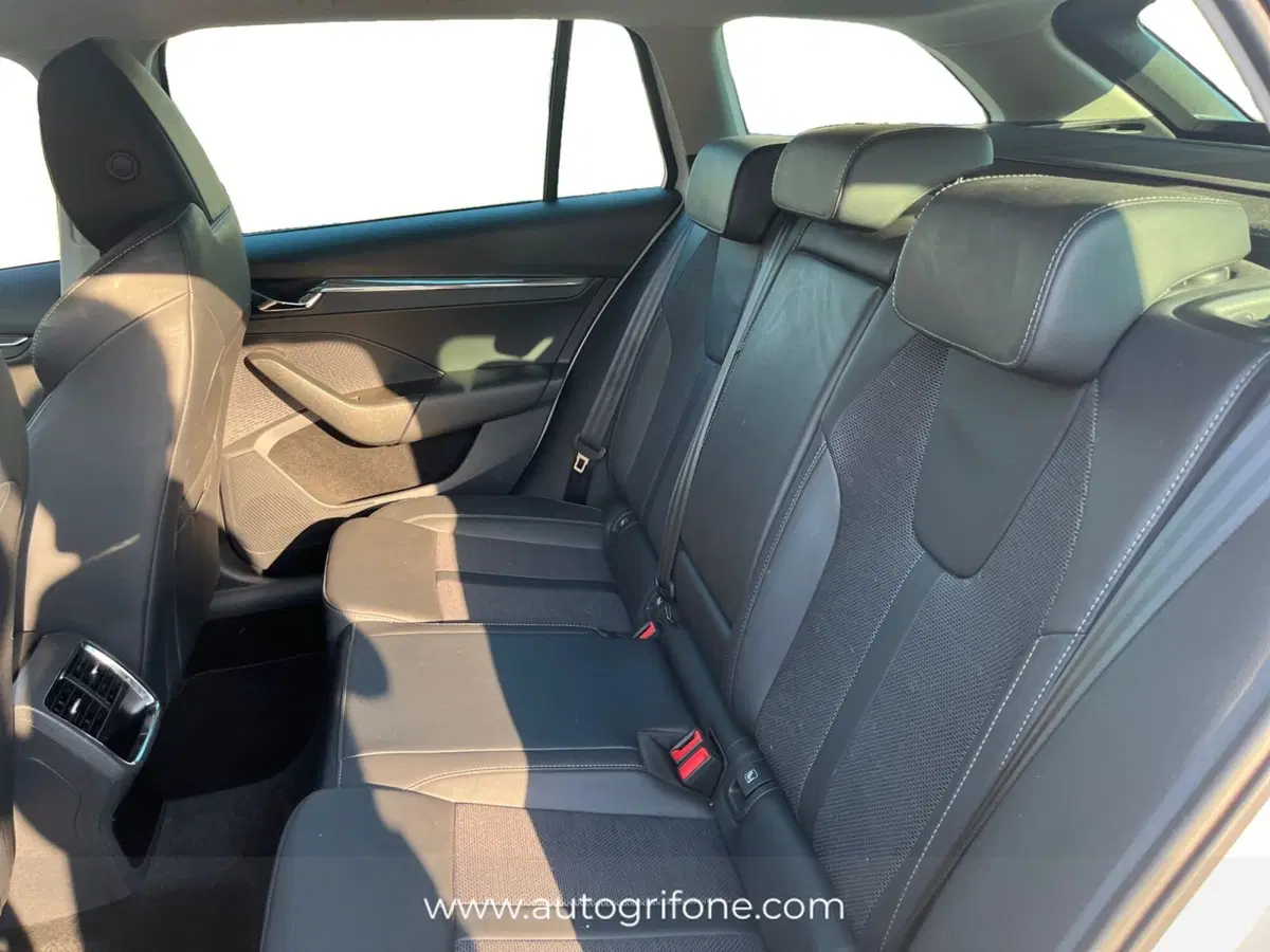 Skoda Octavia Station Wagon usata a Modena (13)