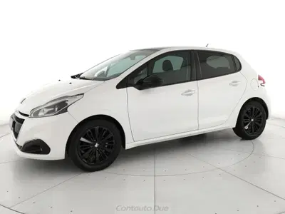 Peugeot 208 75 5 porte Active del 2018 usata a Teverola