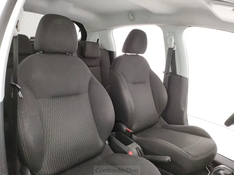 Peugeot 208 usata a Caserta (15)