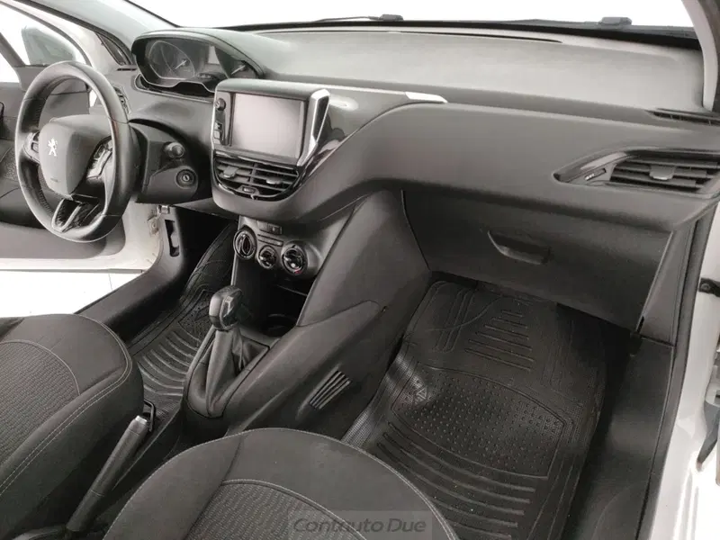 Peugeot 208 usata a Caserta (17)