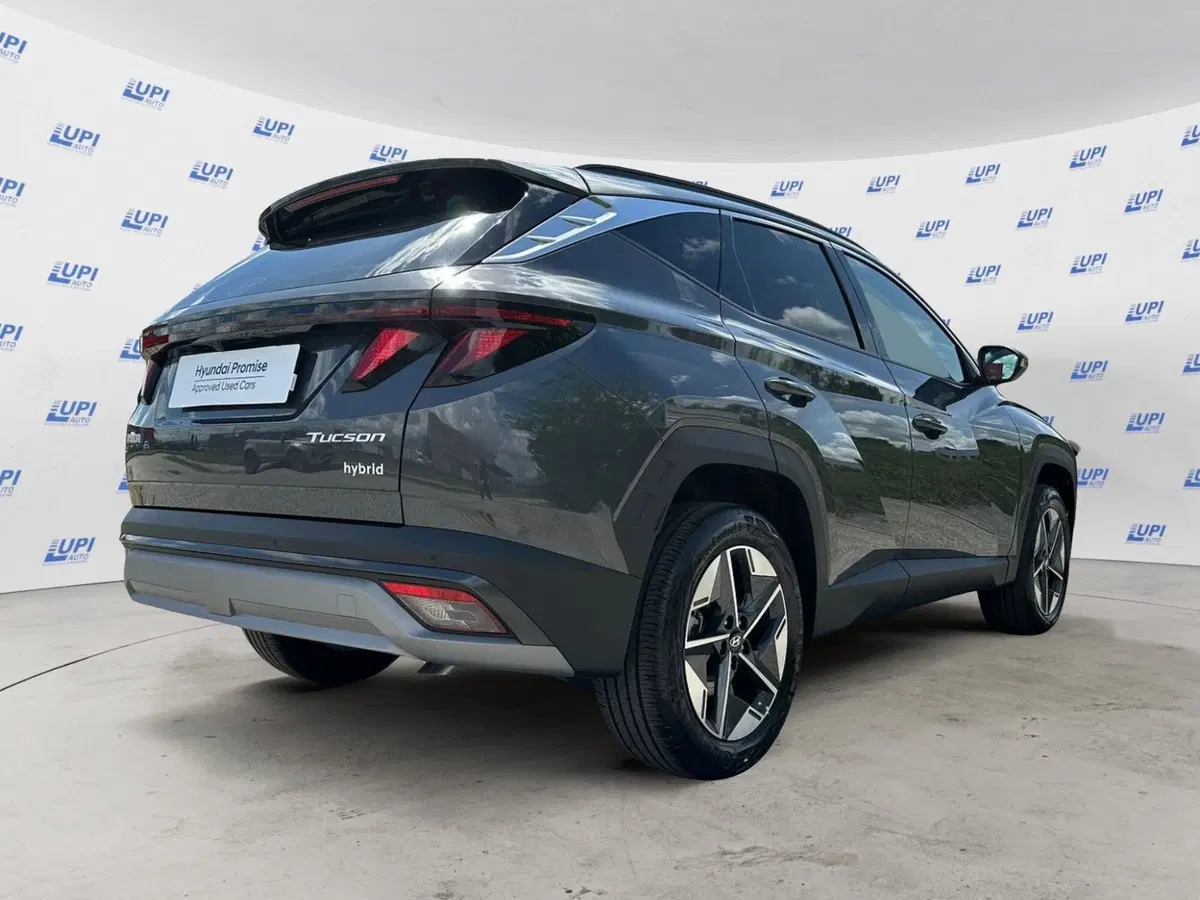 Hyundai Tucson nuova a Pistoia (3)