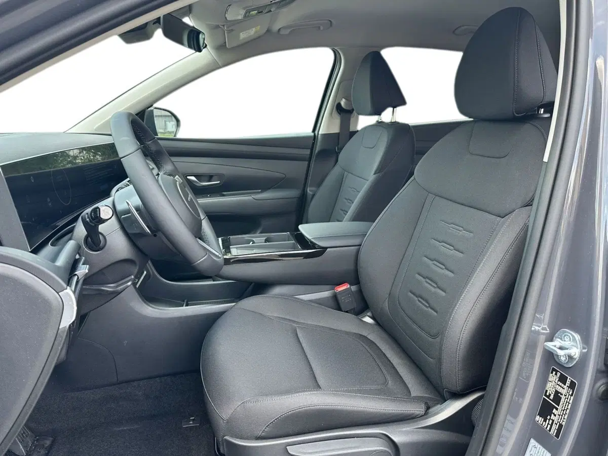 Hyundai Tucson nuova a Pistoia (7)